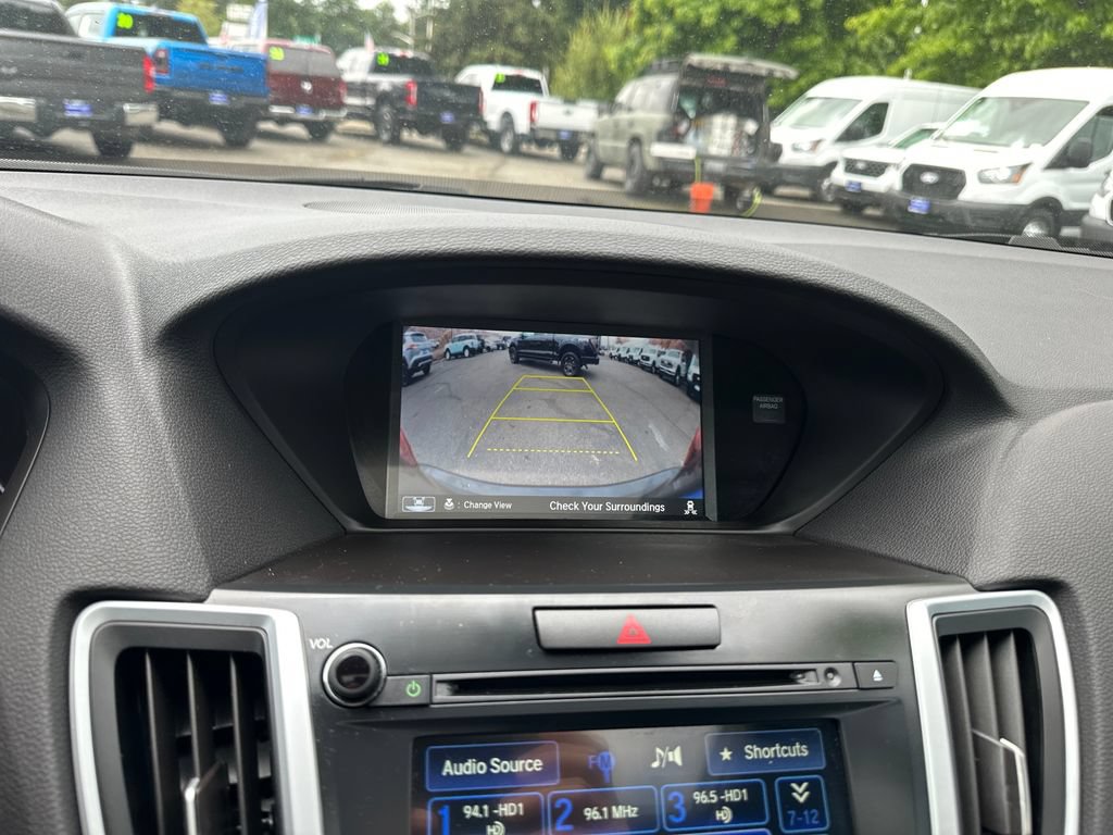 Used 2017 Acura TLX w/ Technology Package FWD image 18