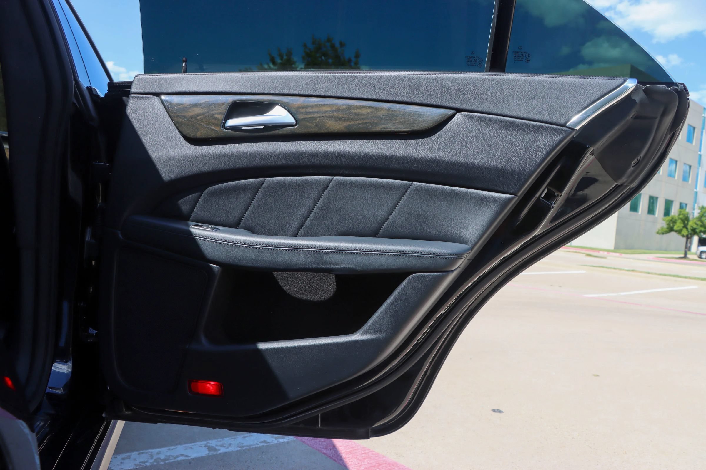 Used 2015 Mercedes-Benz CLS 400 image 11