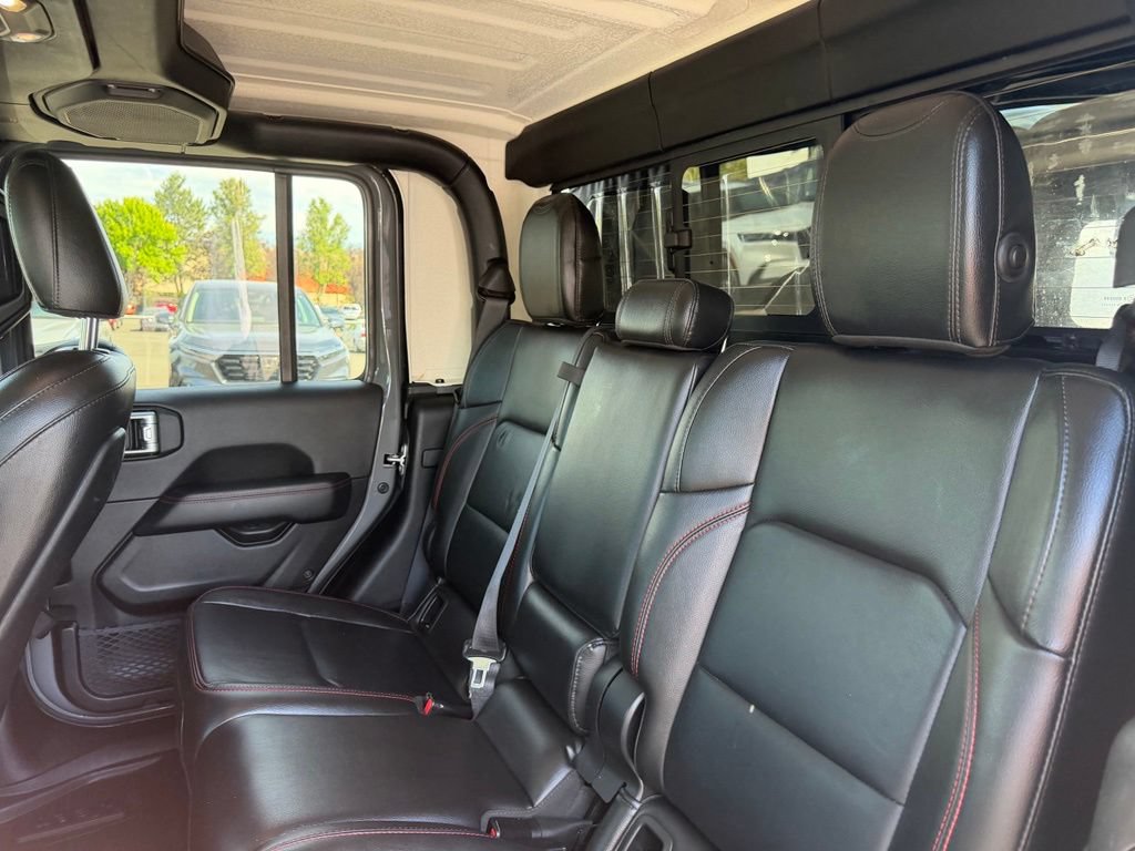 Used 2022 Jeep Gladiator Rubicon w/ Cold Weather Group AWD/4WD image 30