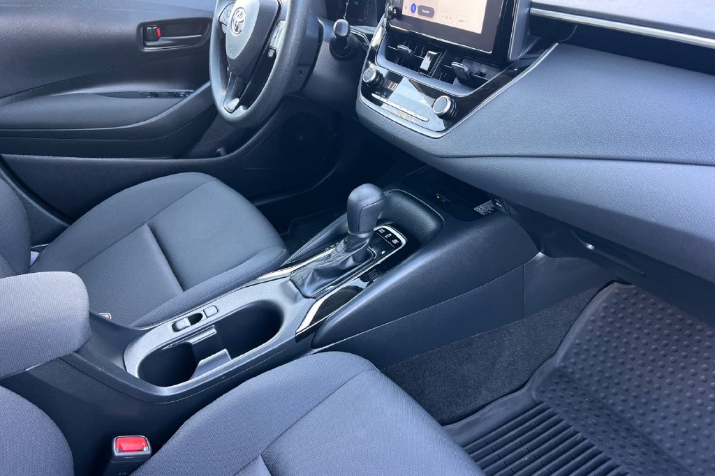 Certified 2026 Toyota Corolla LE w/ LE Premium Package FWD image 18