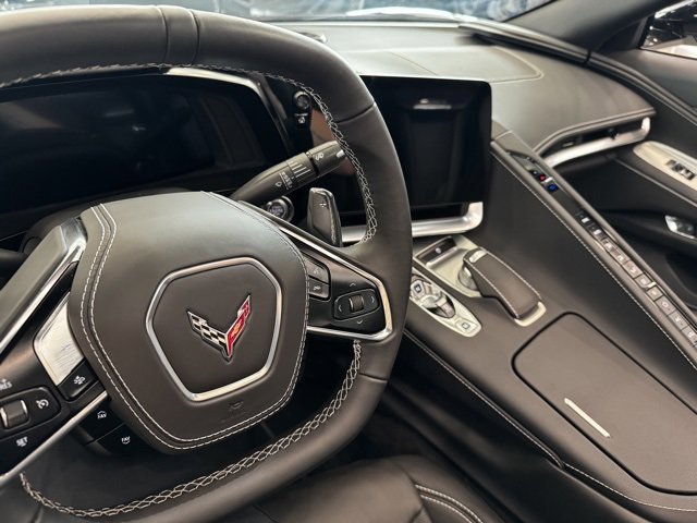 Used 2025 Chevrolet Corvette Stingray Coupe w/ 1LT image 10