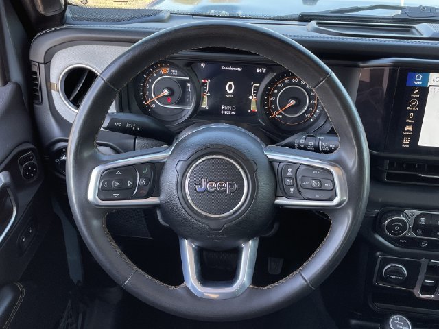 Used 2024 Jeep Wrangler Unlimited Sahara AWD/4WD image 11
