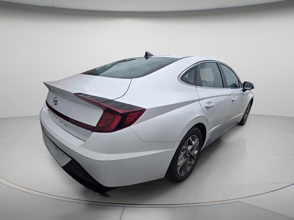 Used 2022 Hyundai Sonata SEL w/ Preferred Accessory Package FWD image 5