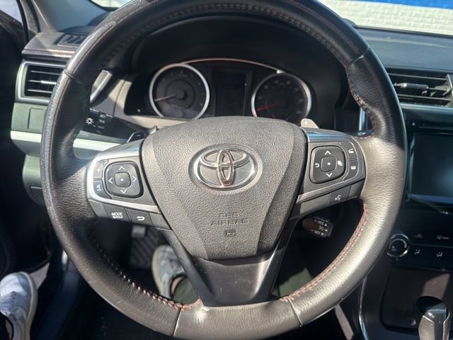 Used 2017 Toyota Camry SE image 21