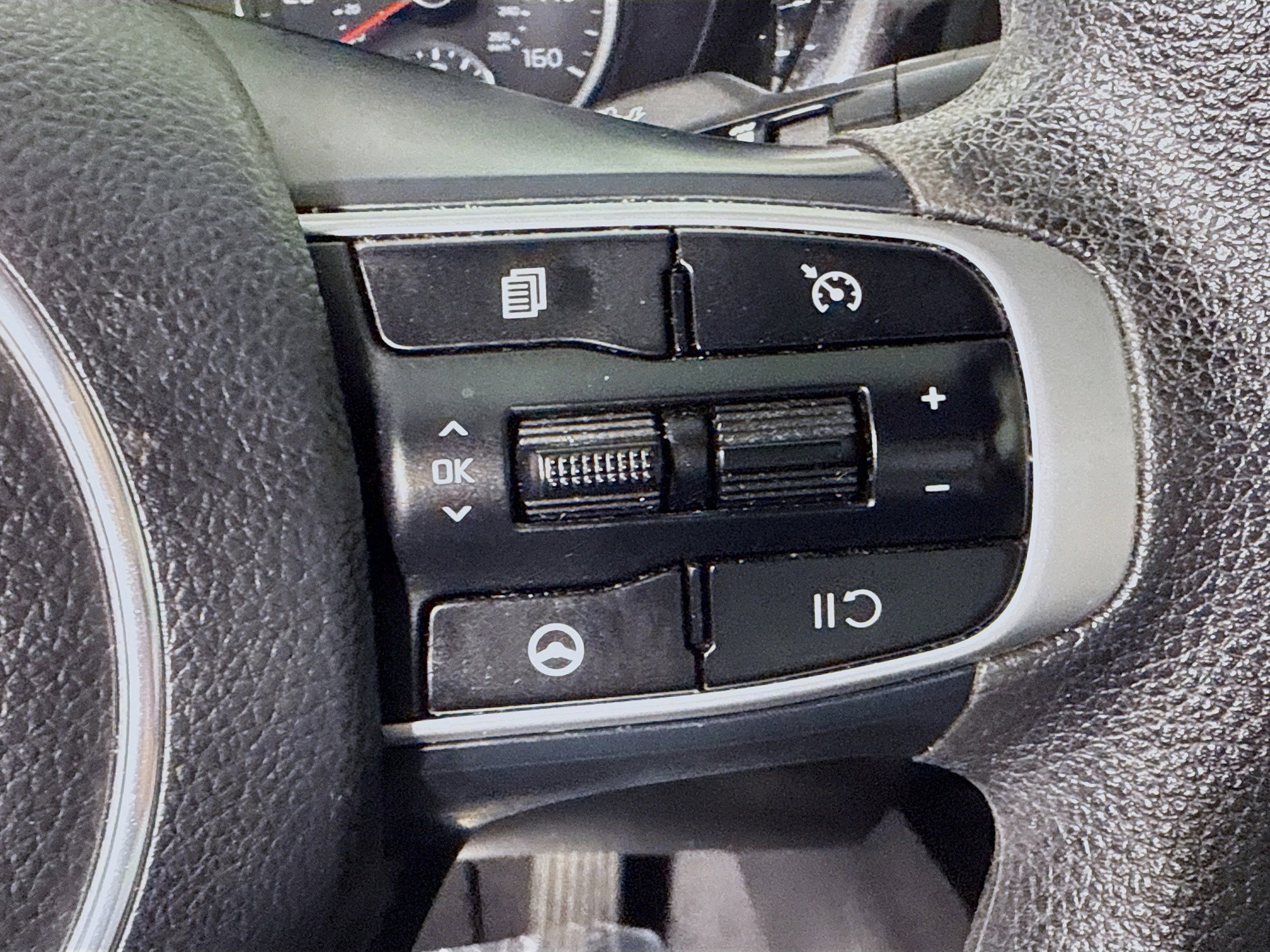 Used 2023 Kia K5 LXS image 15