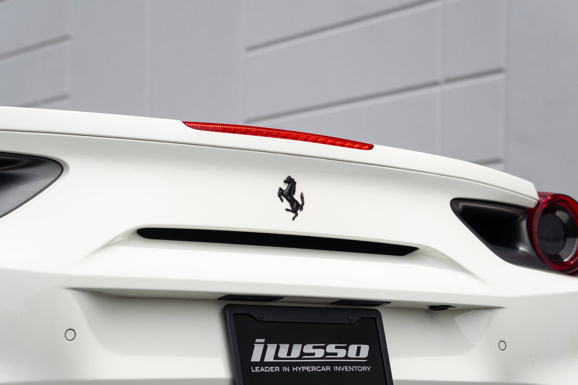 Used 2016 Ferrari 488 GTB RWD image 30