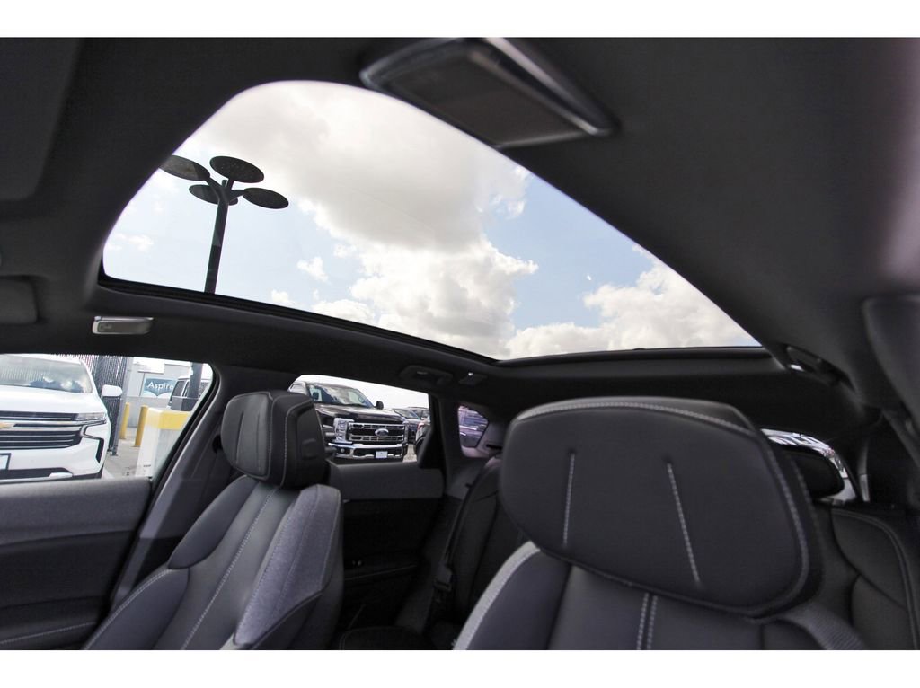 New 2026 Cadillac Optiq Sport 1 image 22