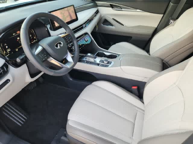 Certified 2027 INFINITI QX60 Luxe w/ Cargo Package FWD image 2