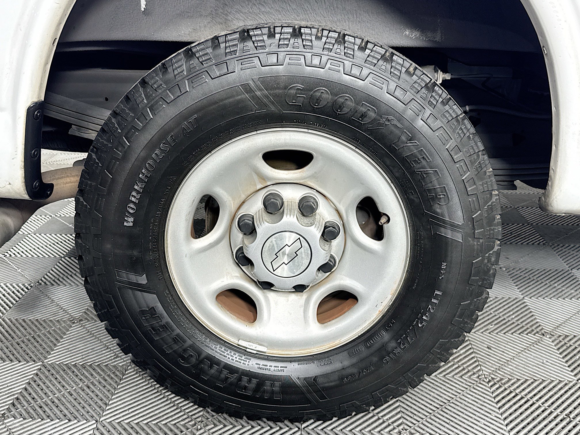 Used 2019 Chevrolet Express 2500 w/ Safety Package image 38