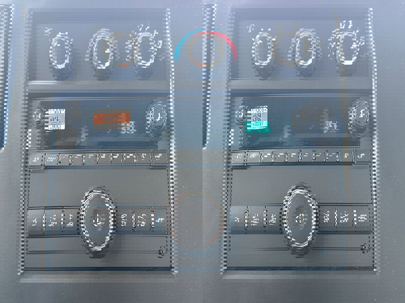 New 2025 Chevrolet Express 4500 w/ Power Convenience Package image 44