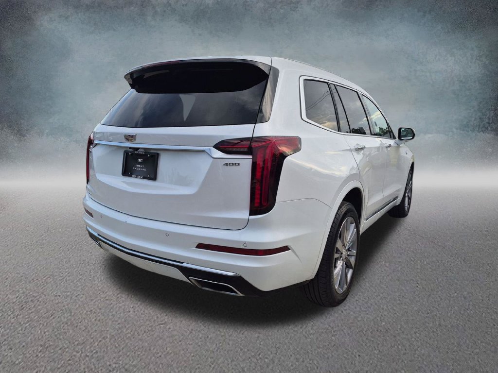 Certified 2025 Cadillac XT6 Premium Luxury w/ LPO, Floor Liner Package AWD/4WD image 4