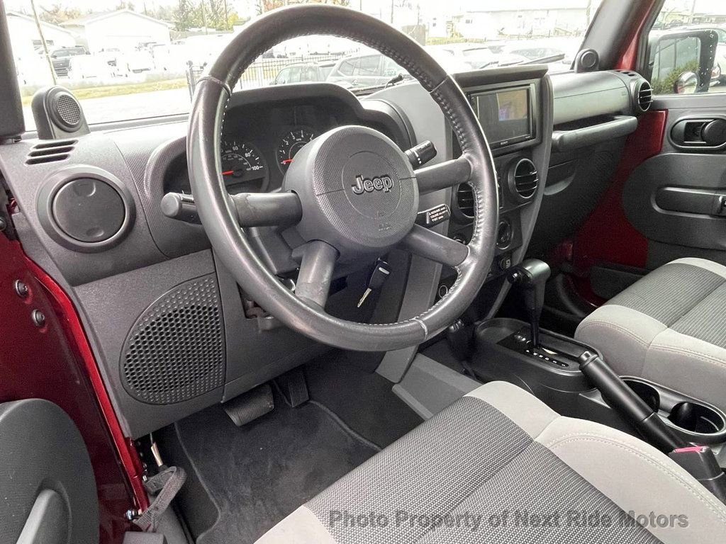 Used 2007 Jeep Wrangler Unlimited X image 13