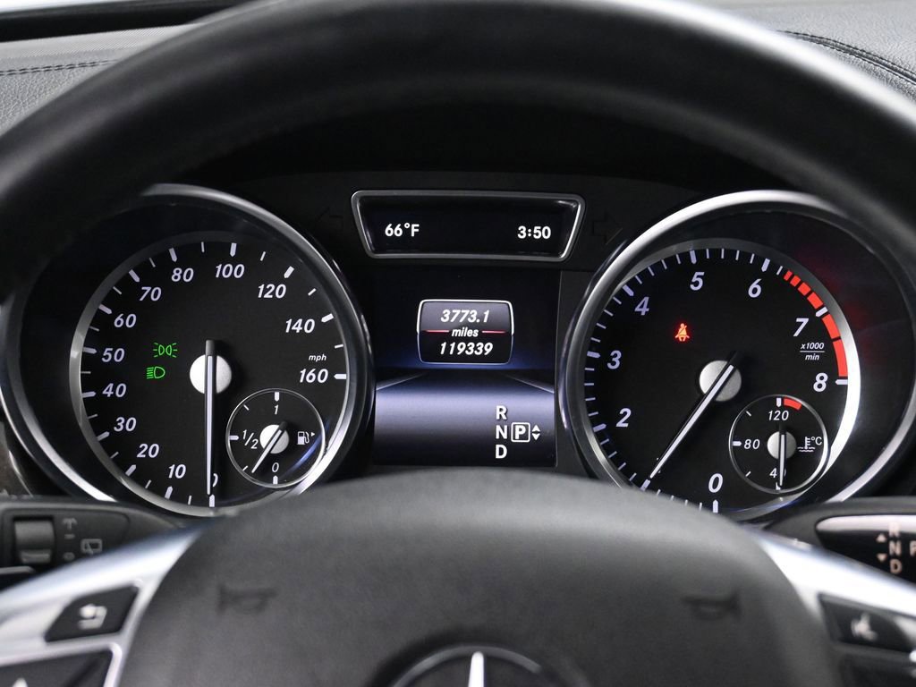 Used 2016 Mercedes-Benz GL 450 4MATIC w/ Premium I Package image 27