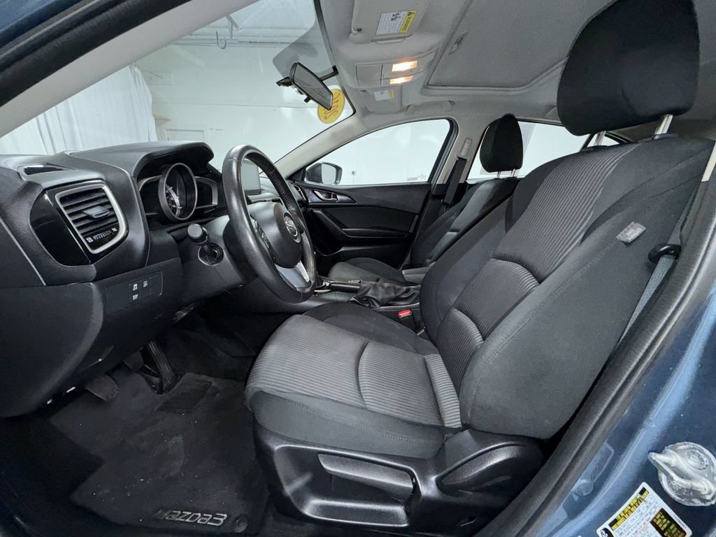 Used 2016 MAZDA MAZDA3 i Touring w/ Popular Equipment Package FWD image 12