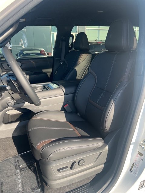New 2026 Nissan Armada SL w/ Captain's Chari Seat Package image 11