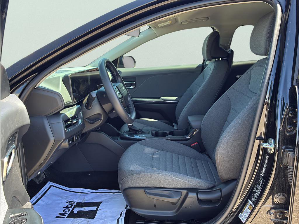 Certified 2025 Kia K4 EX FWD image 21