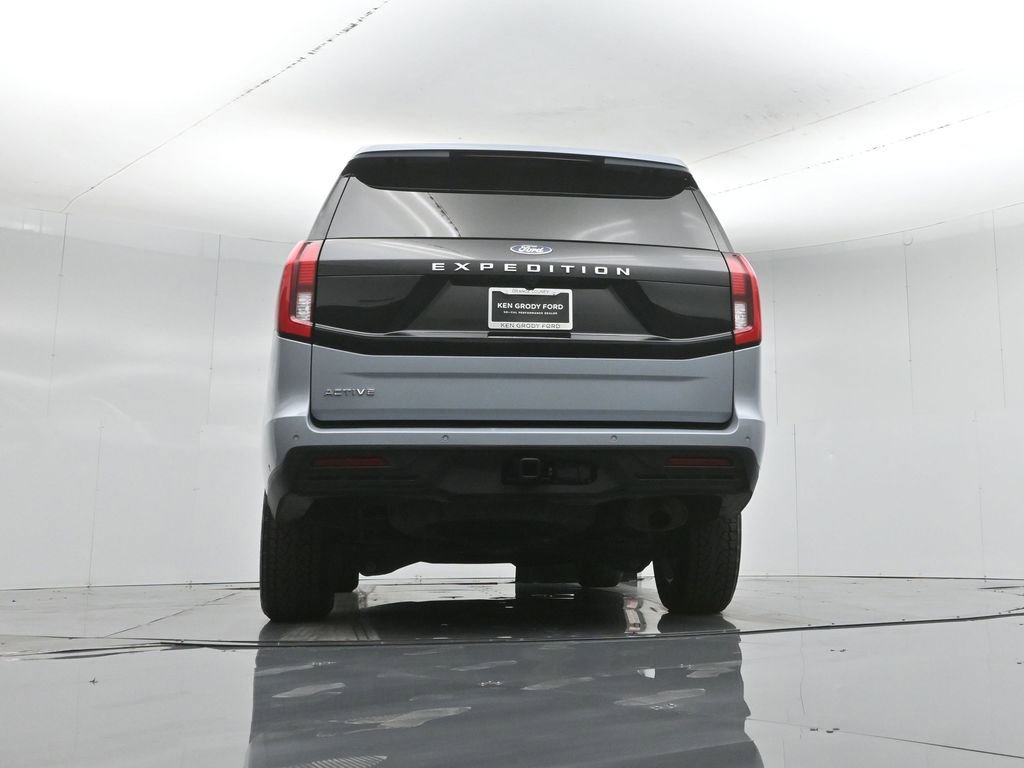 Used 2025 Ford Expedition Active image 50
