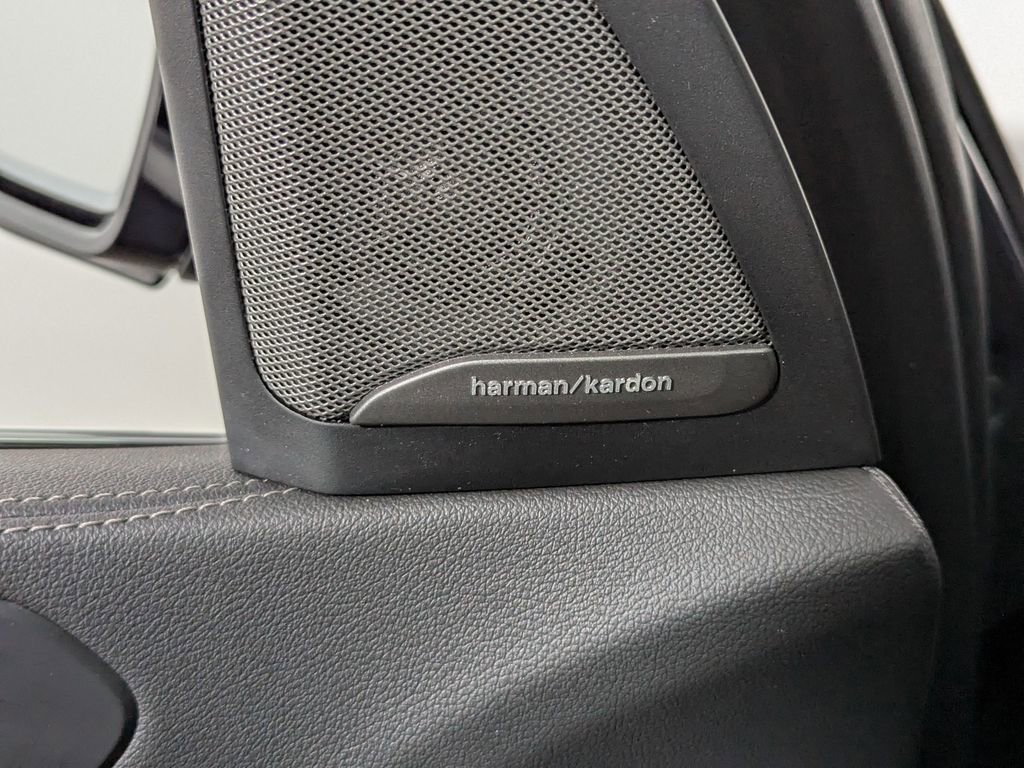 Used 2020 BMW X5 xDrive40i w/ Premium Package image 14