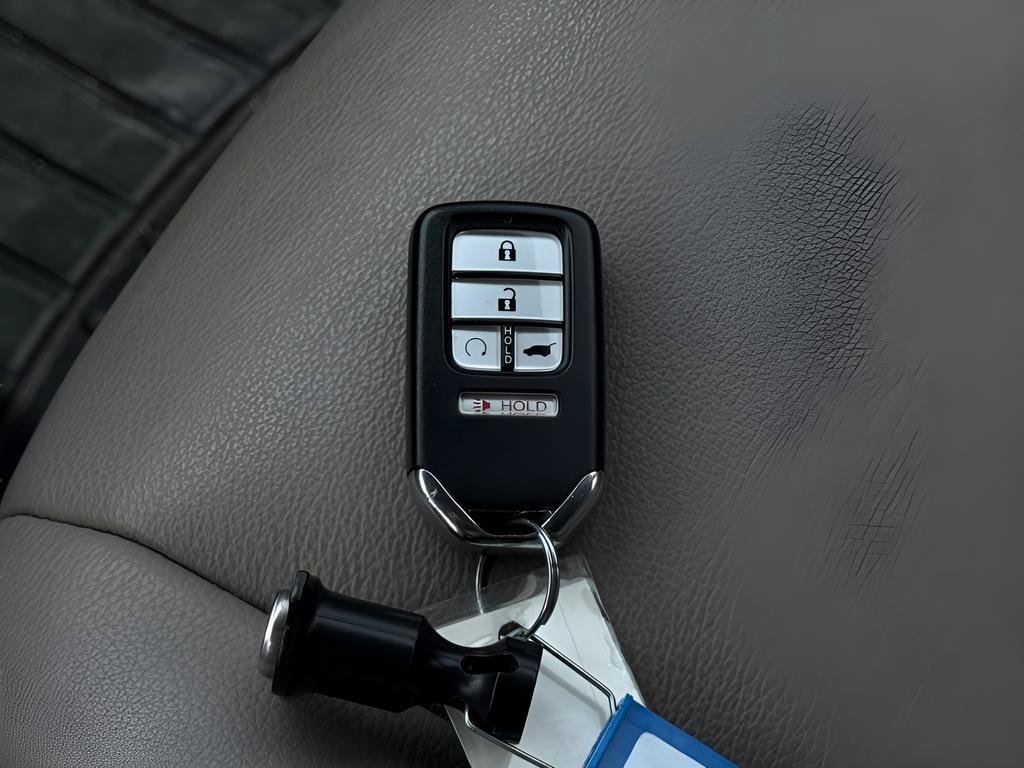 Used 2019 Honda Pilot Touring image 32