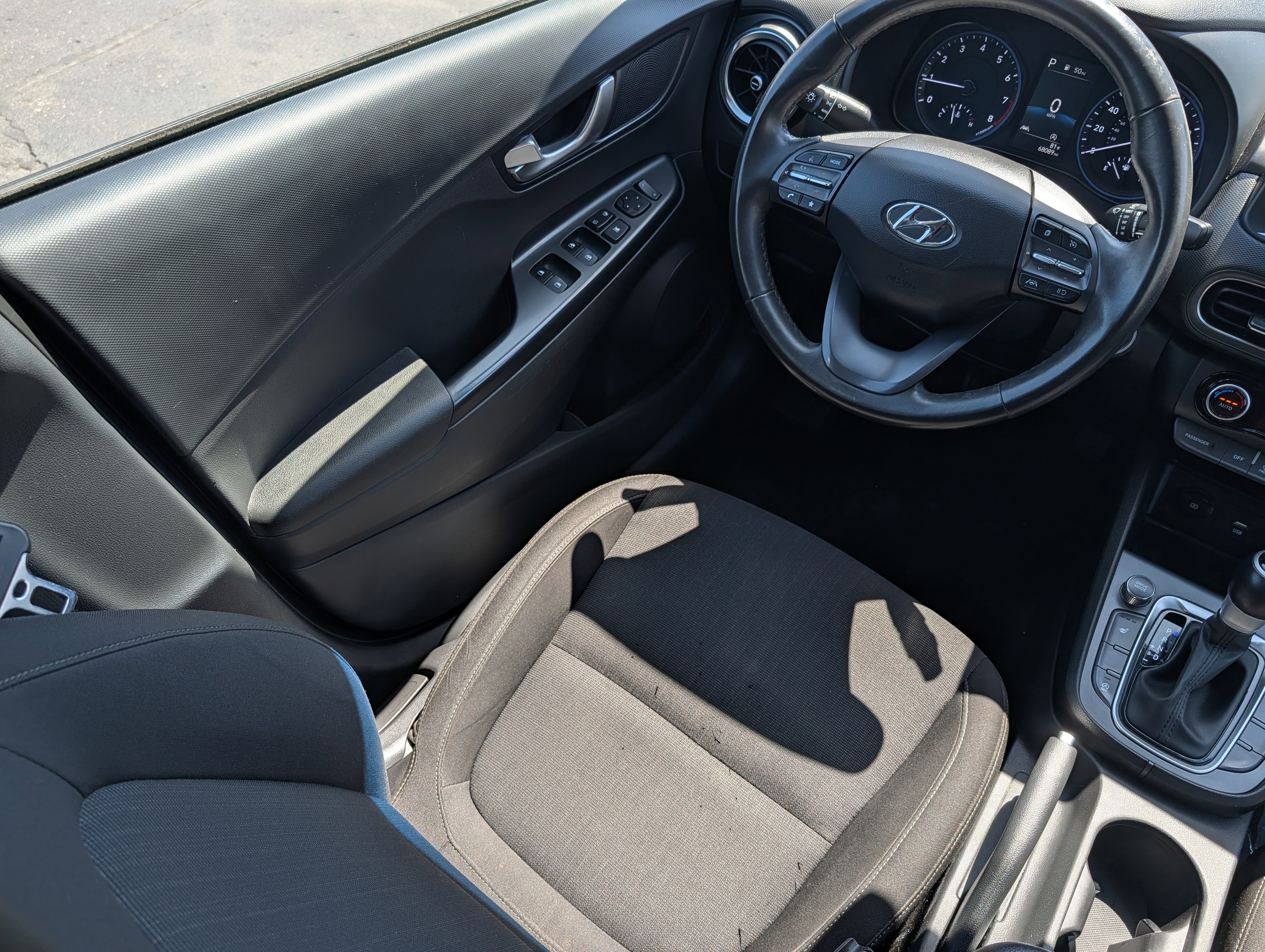 Used 2022 Hyundai Kona SEL w/ Convenience Package FWD image 10