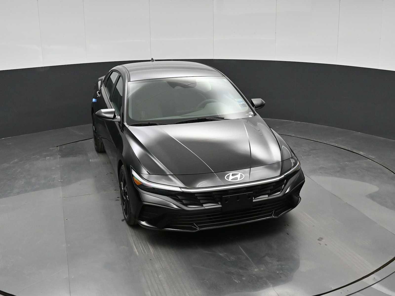 New 2026 Hyundai Elantra Sport FWD image 25