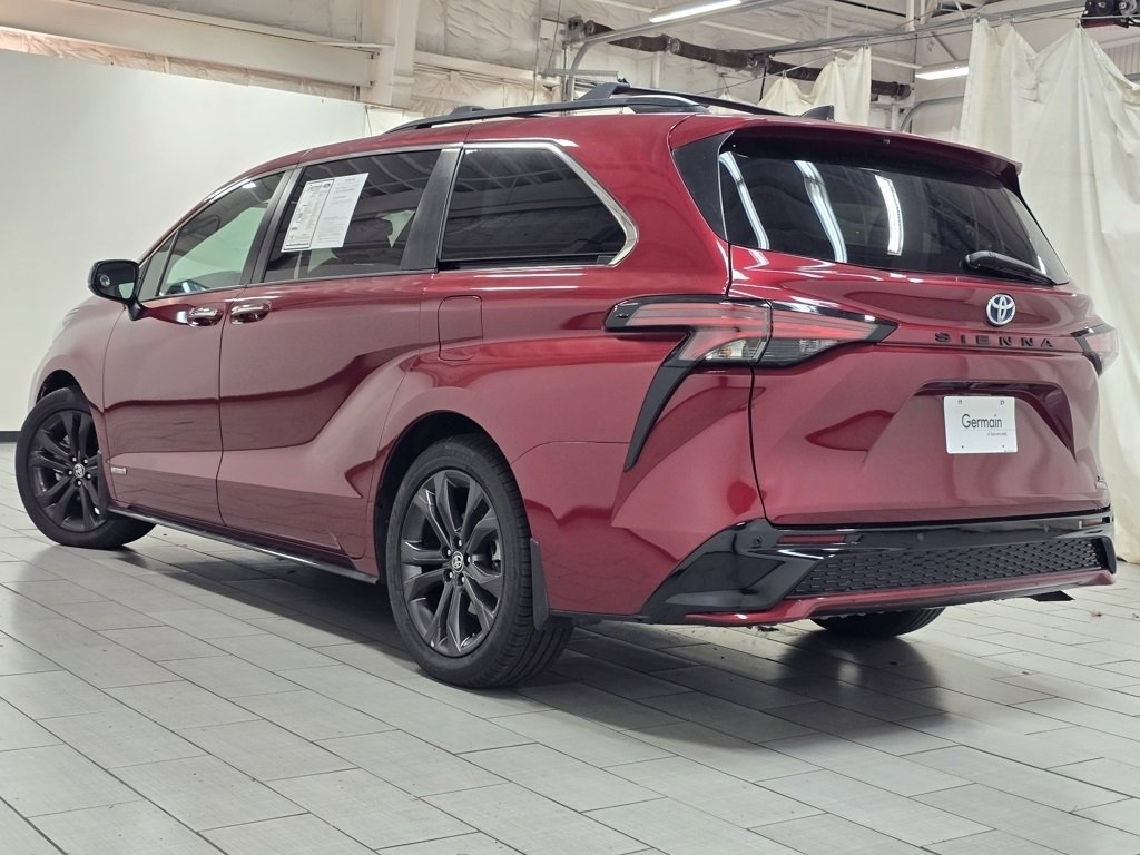 Certified 2021 Toyota Sienna XSE image 15