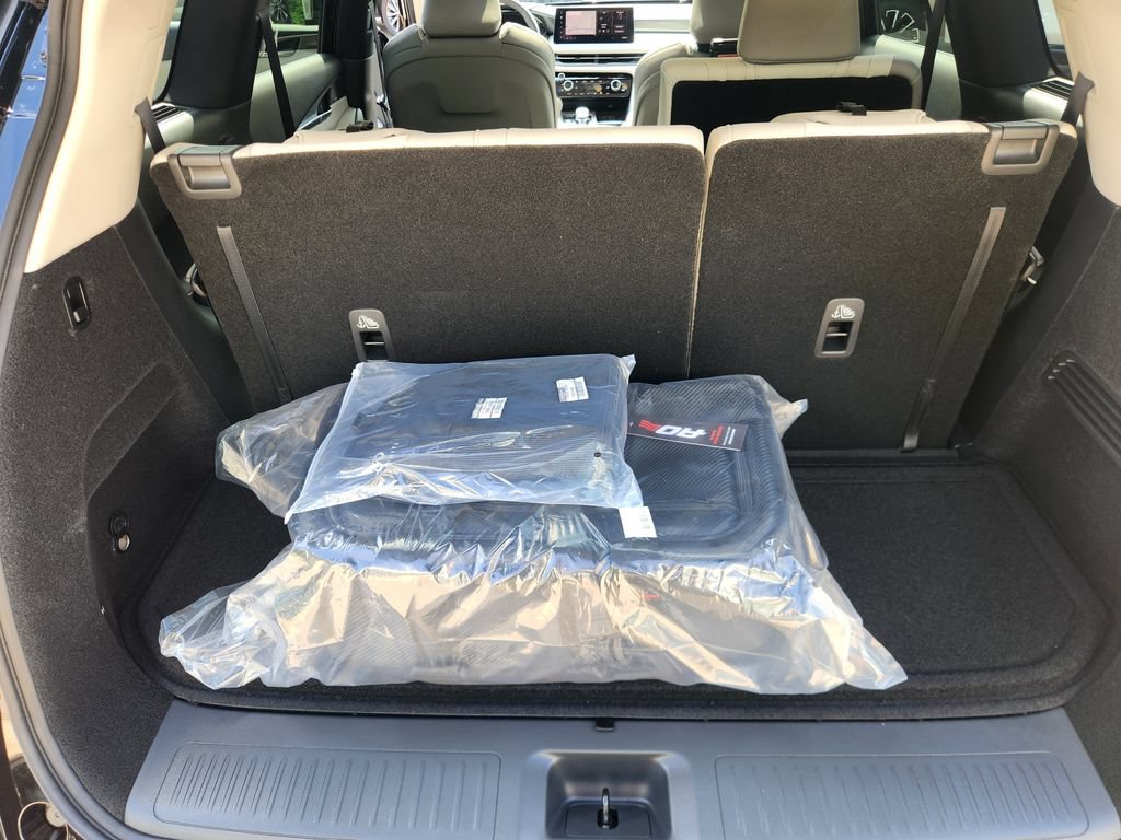 New 2027 INFINITI QX60 Luxe w/ Family Package AWD/4WD image 15