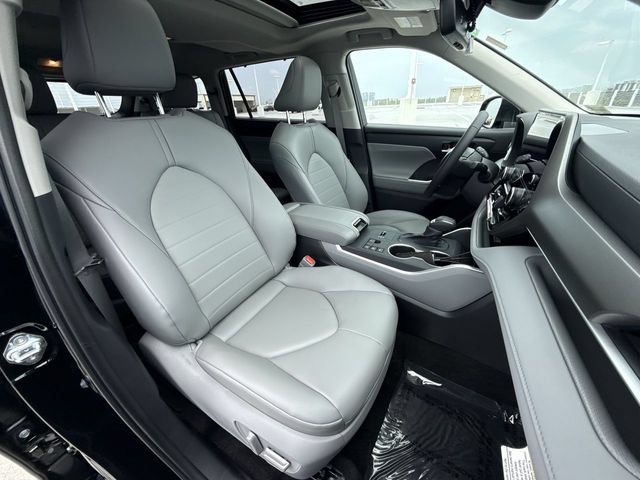 Used 2026 Toyota Highlander XLE AWD/4WD image 26