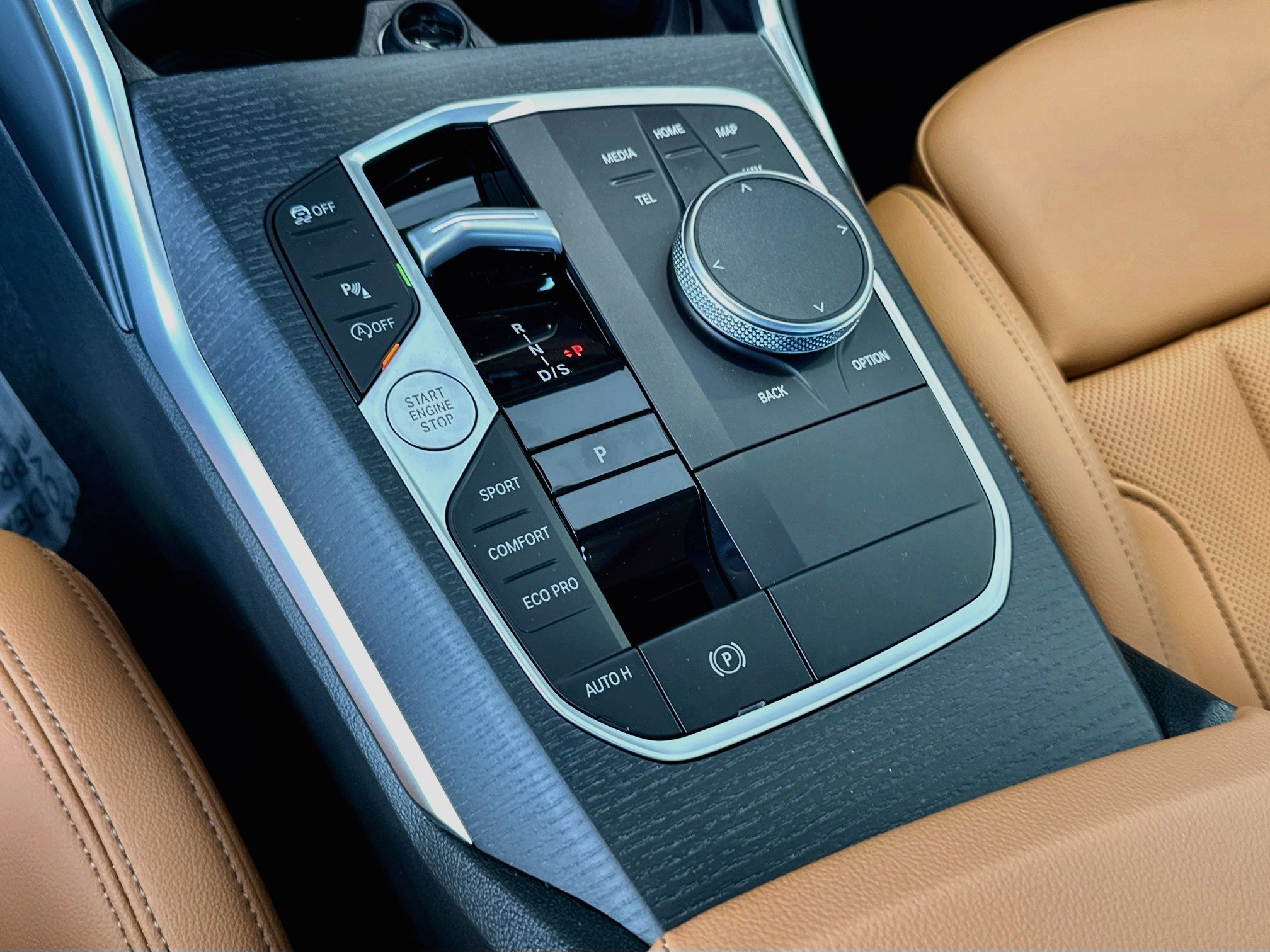 New 2026 BMW 330i Sedan w/ Premium Package RWD image 15
