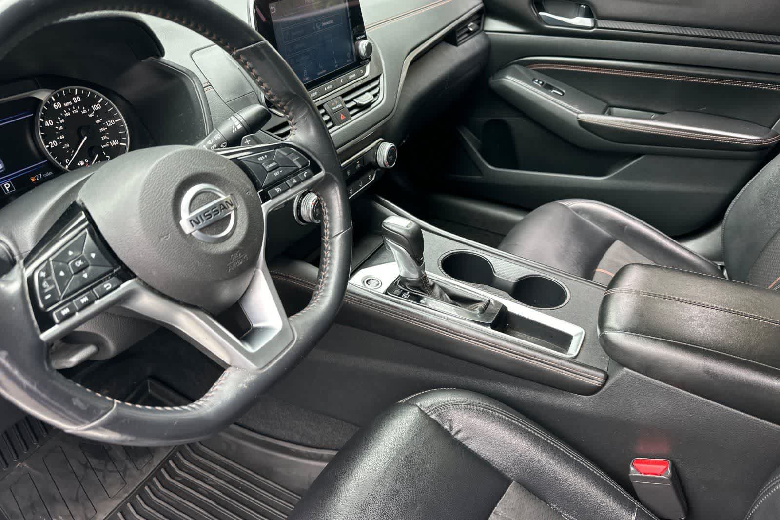Used 2021 Nissan Altima 2.5 SR FWD image 12