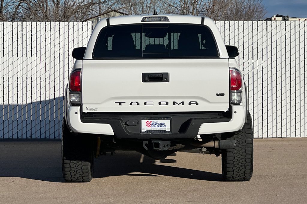 Used 2023 Toyota Tacoma TRD Off-Road image 5