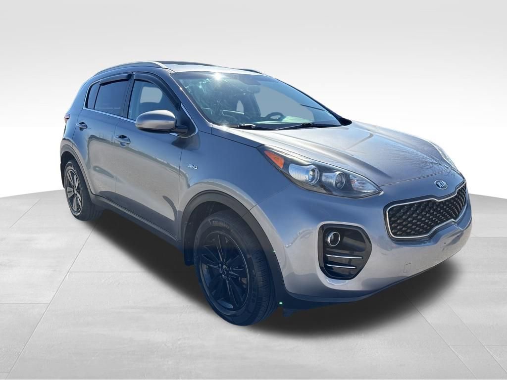 Used 2018 Kia Sportage LX w/ LX Popular Package image 3