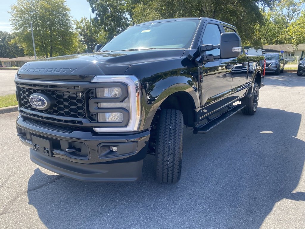 New 2026 Ford F250 XL image 3