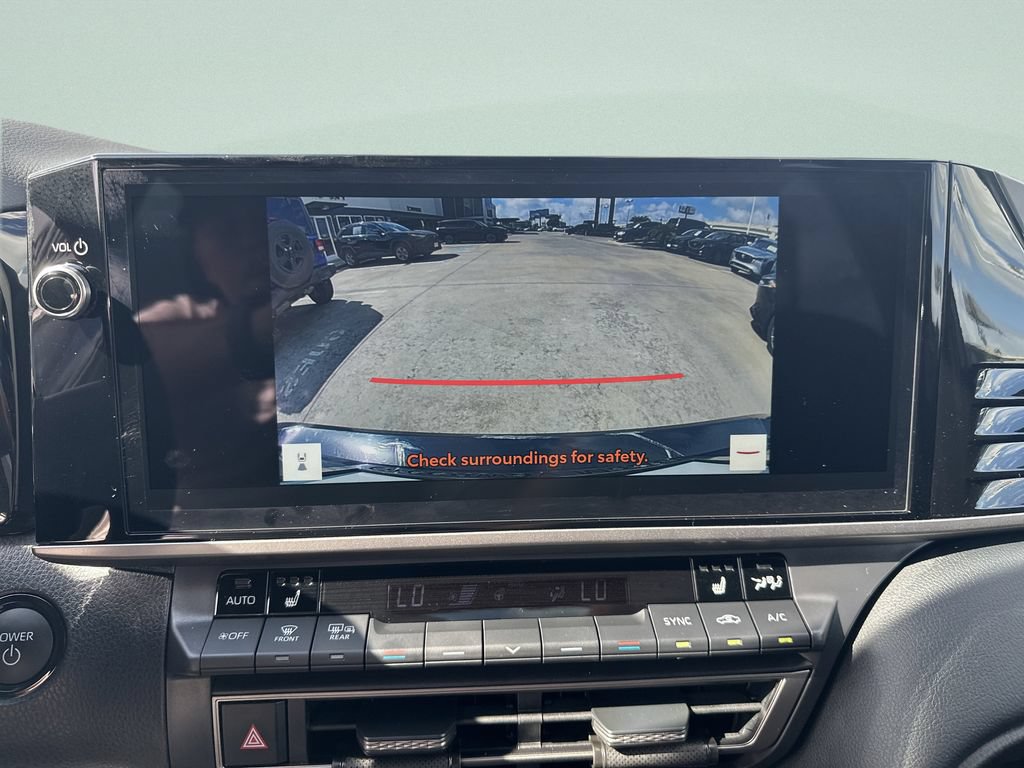 Used 2026 Toyota Camry XSE FWD image 17