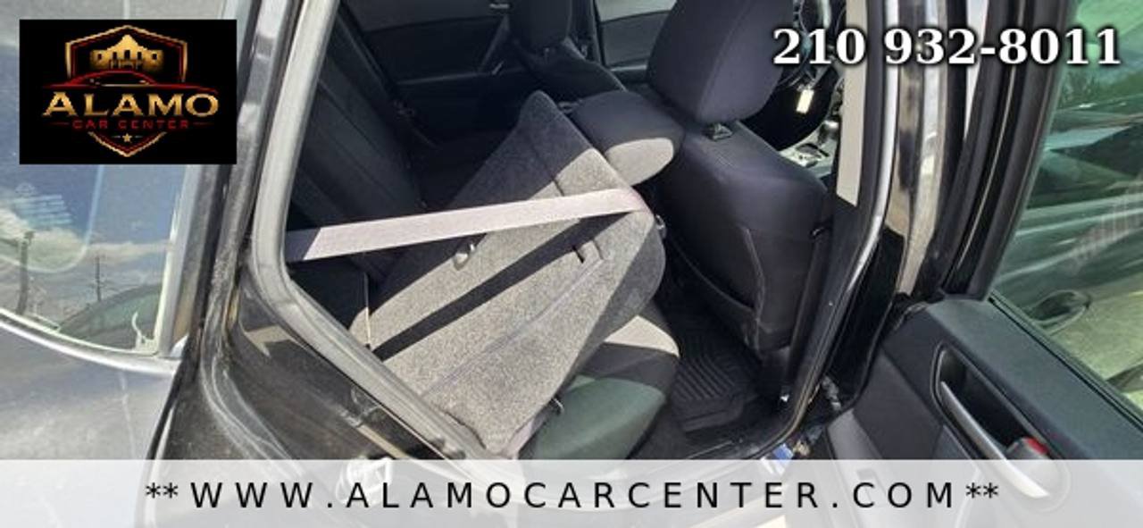 Used 2012 MAZDA MAZDA3 i Touring FWD image 22