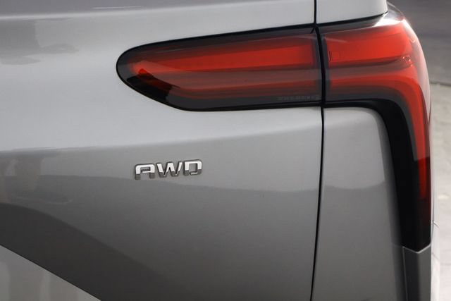 Used 2024 Chevrolet Blazer EV LT AWD/4WD image 40
