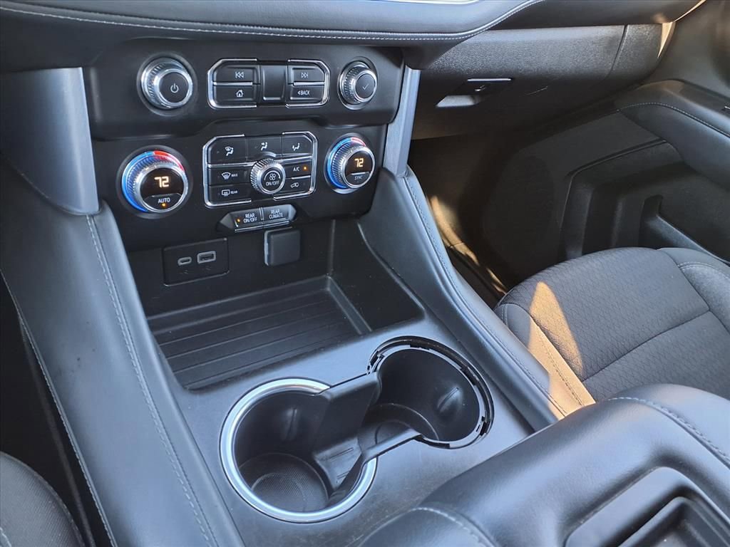 Used 2024 GMC Yukon XL SLE image 29