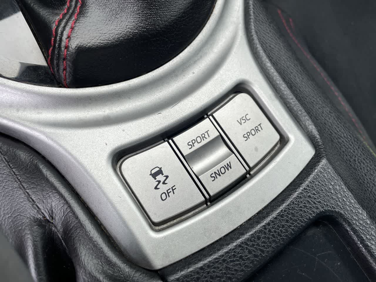 Used 2015 Scion FR-S RWD image 23