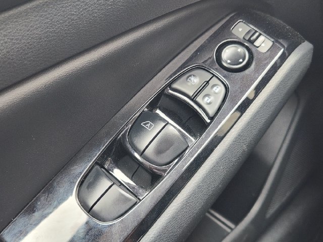Used 2025 Nissan Altima 2.5 SR FWD image 22