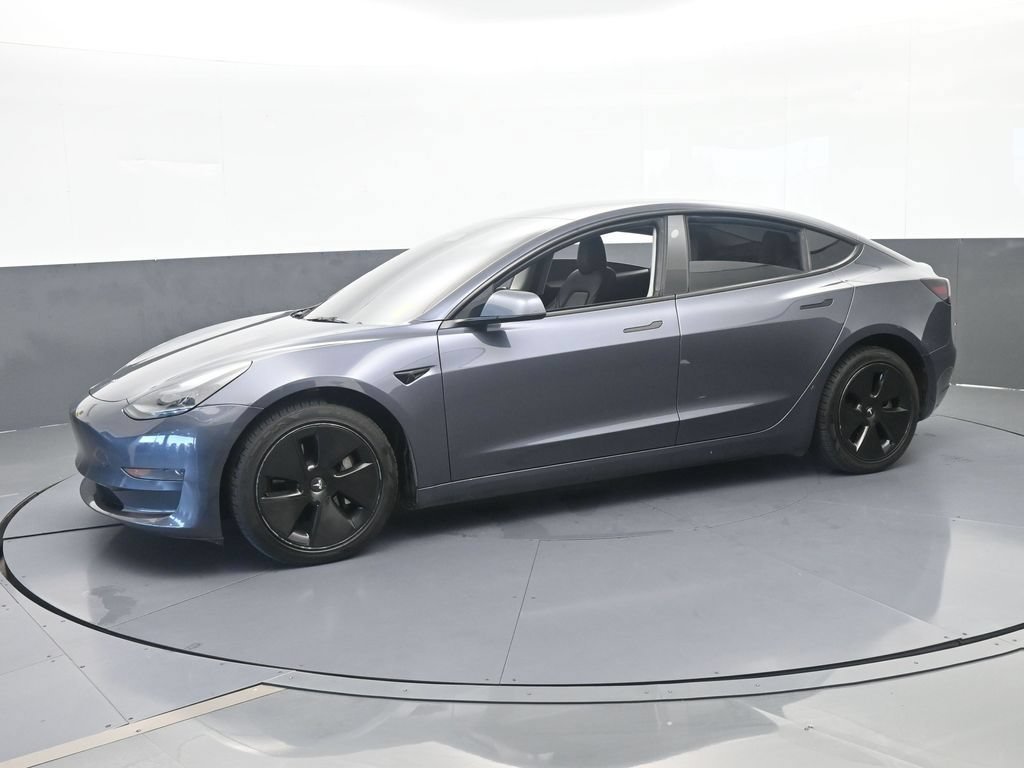 Used 2023 Tesla Model 3 Standard Range RWD image 2