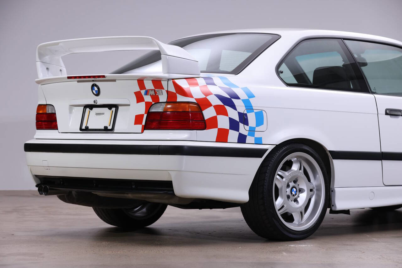 Used 1995 BMW M3 Coupe image 21