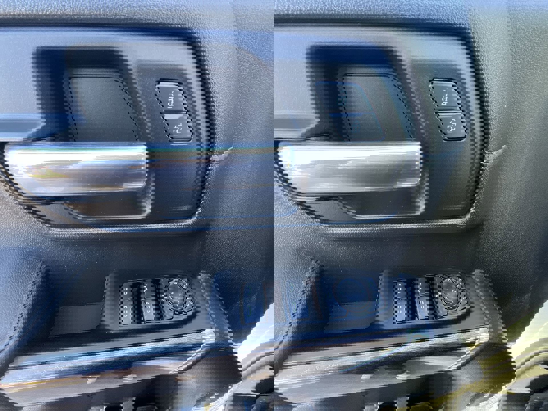 Certified 2022 Chevrolet Silverado 1500 RST image 23