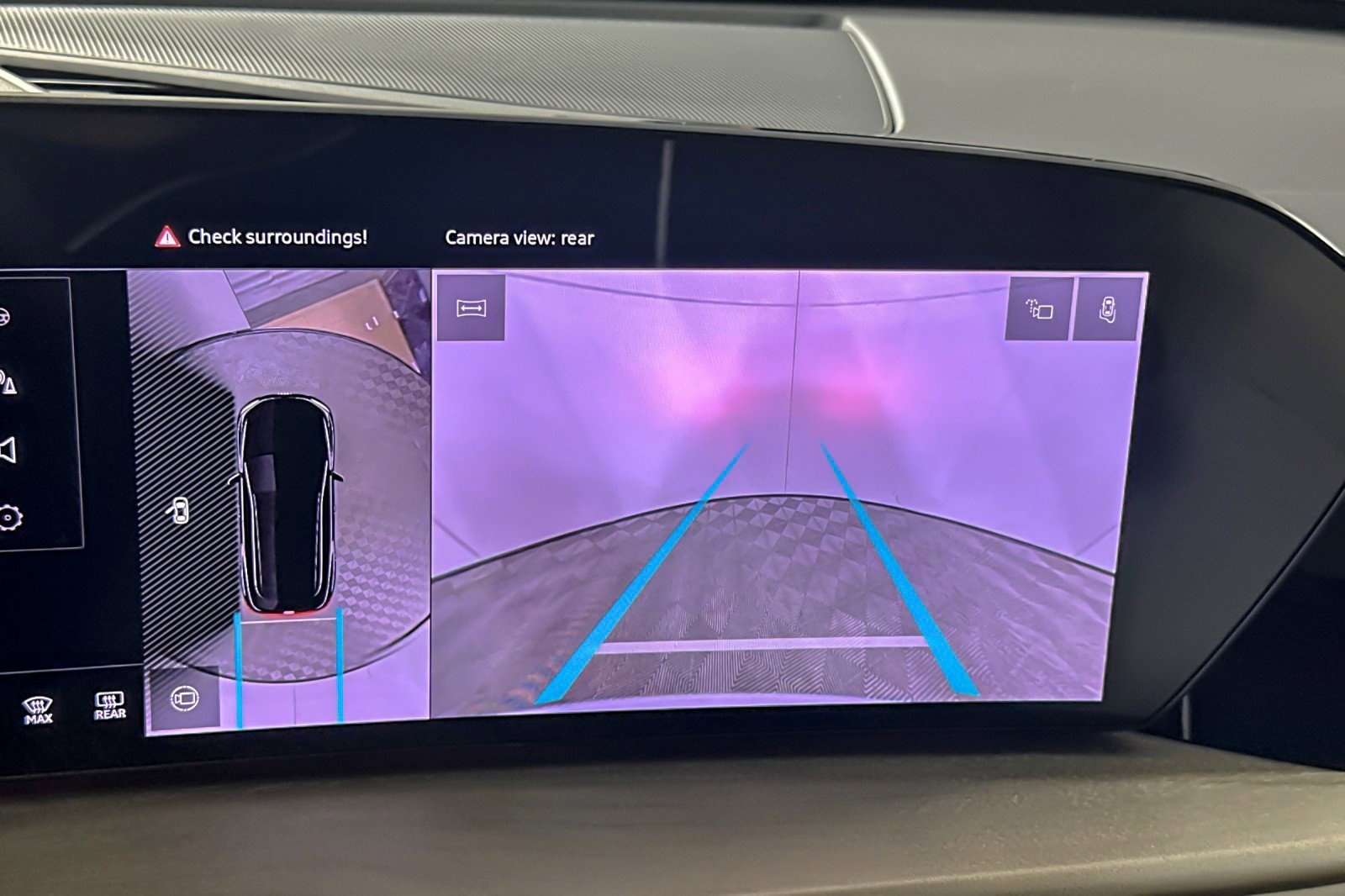 Used 2025 Audi Q5 Premium w/ Convenience Package image 18