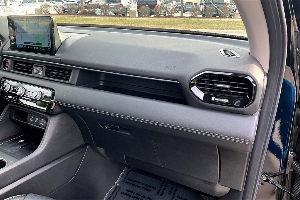 Used 2023 Honda Pilot Elite image 27