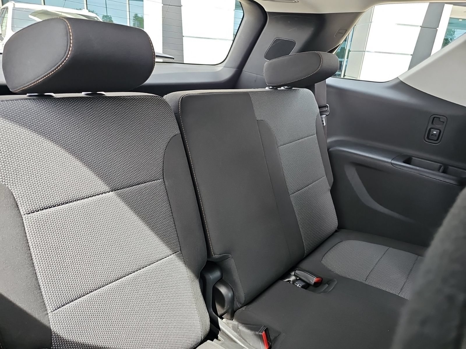 Used 2019 Chevrolet Traverse LT FWD image 28