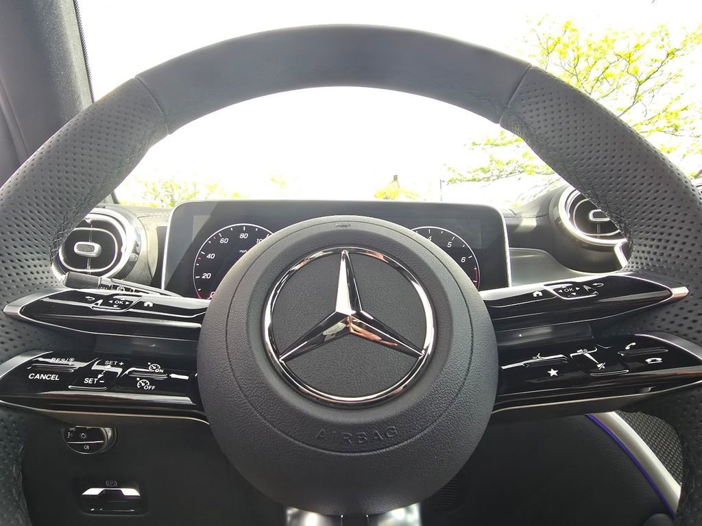 New 2026 Mercedes-Benz GLC 300 4MATIC image 28