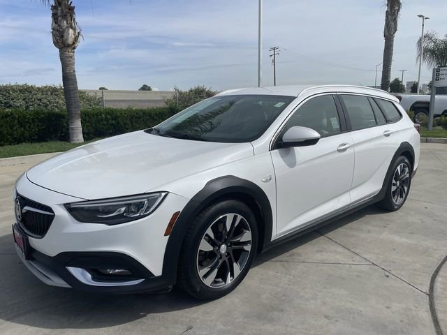 Used 2019 Buick Regal Essence w/ Driver Confidence Package I image 4