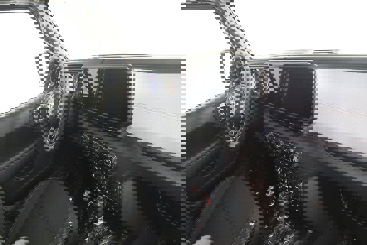 Used 2024 Jeep Wrangler Willys image 38