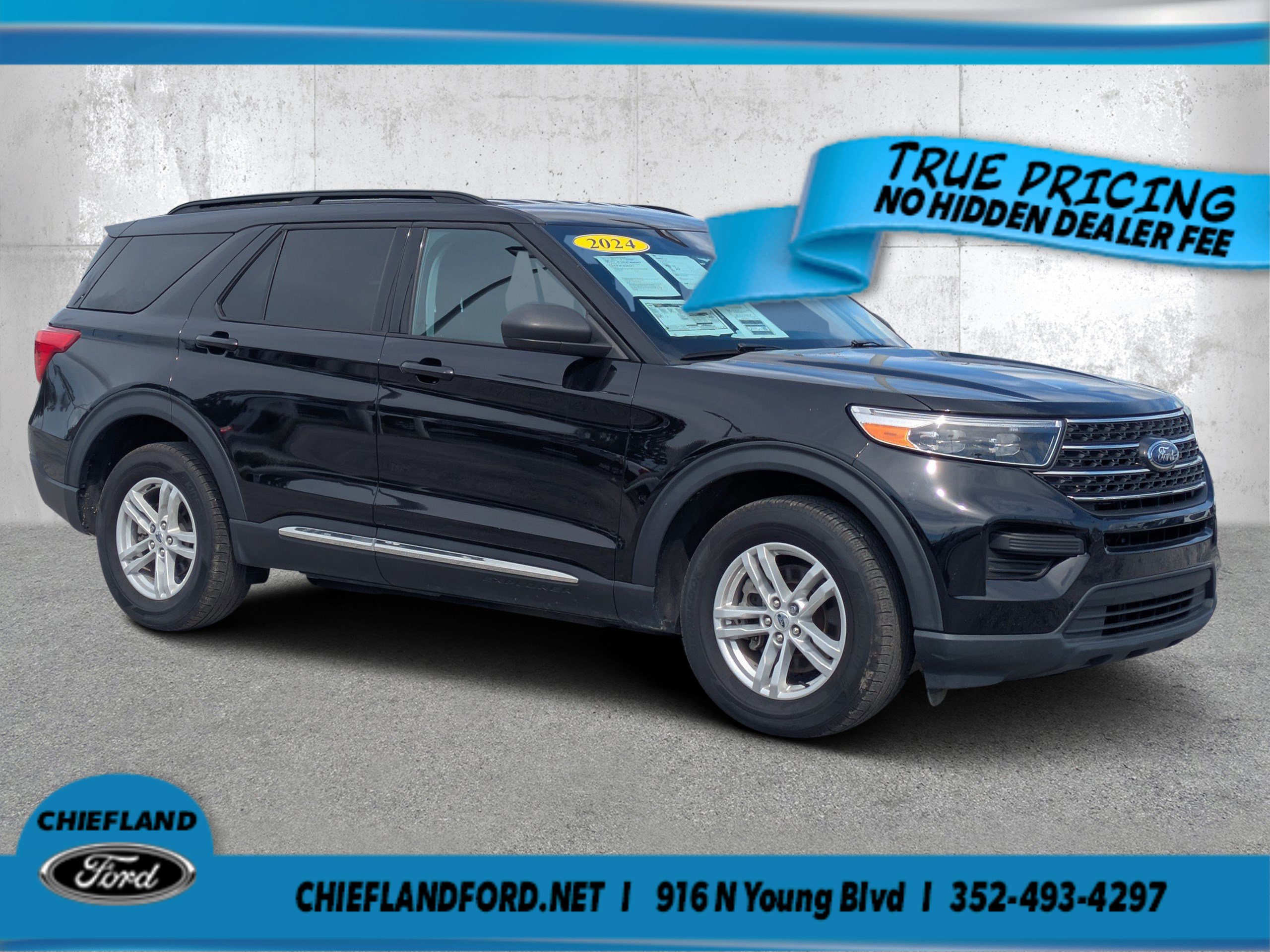 Used 2024 Ford Explorer XLT