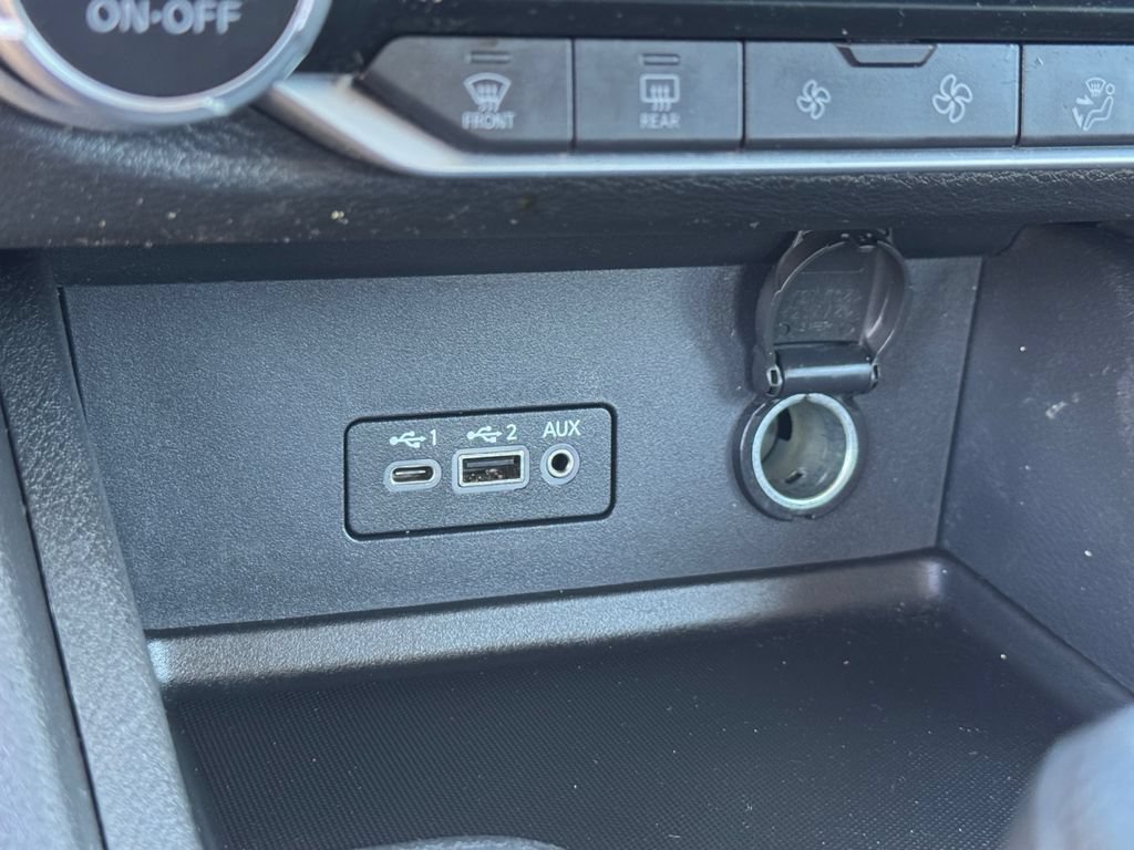 Used 2022 Nissan Sentra SV w/ All-Weather Package FWD image 22